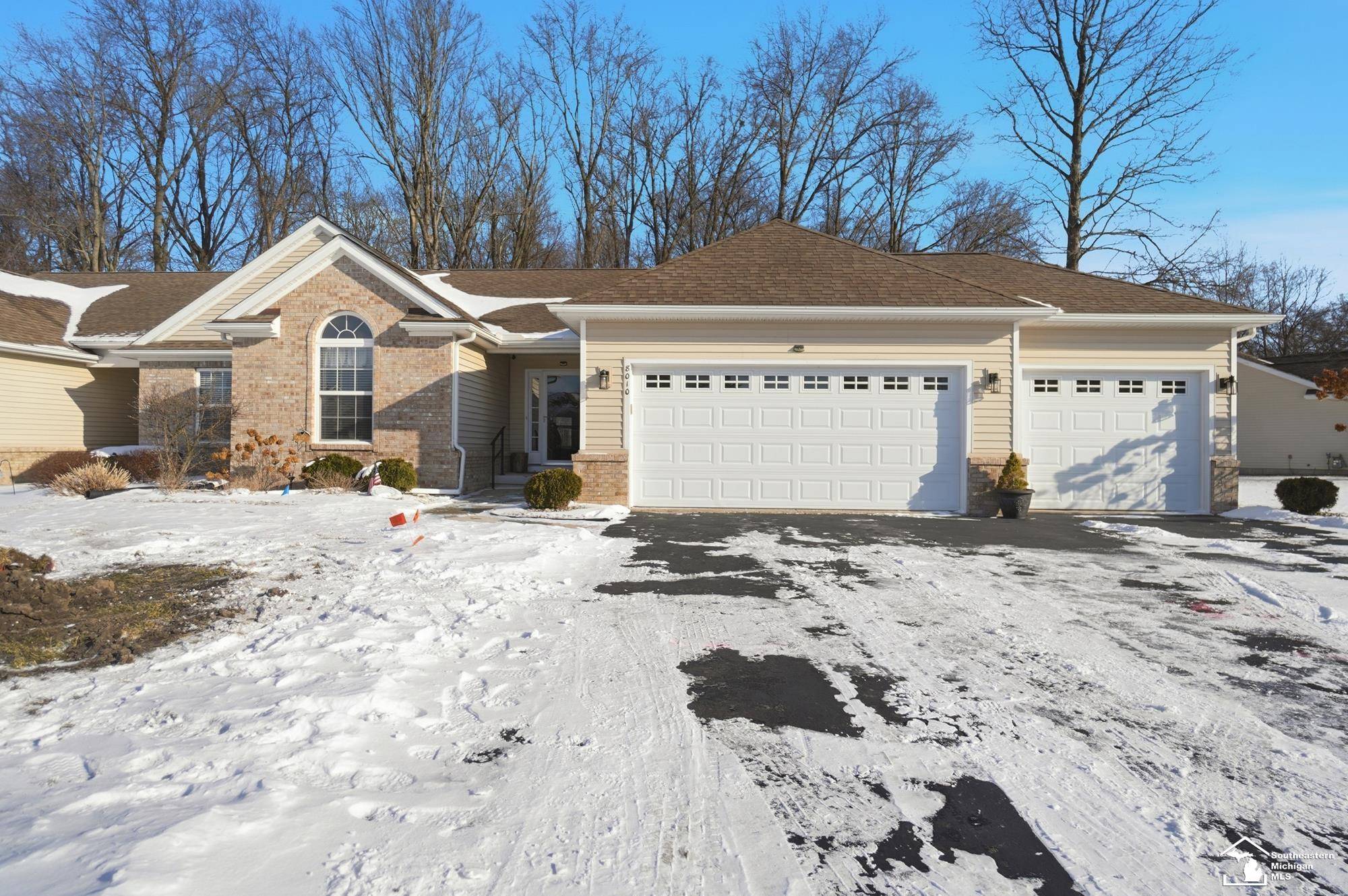 Temperance, MI 48182,8010 Timber Wood LN