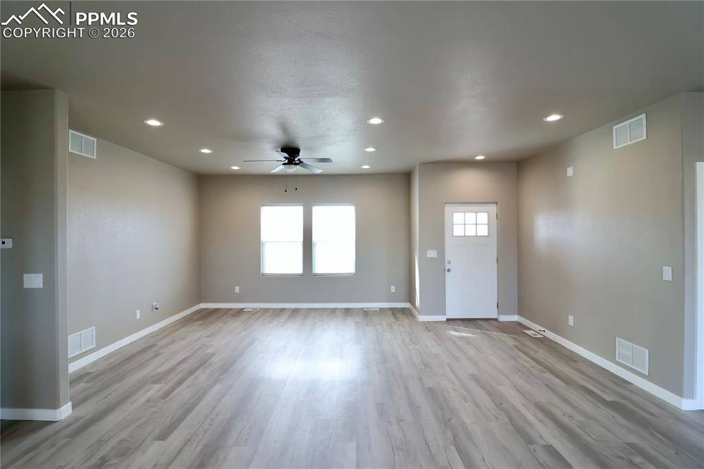 Pueblo, CO 81007,295 W Acorn DR