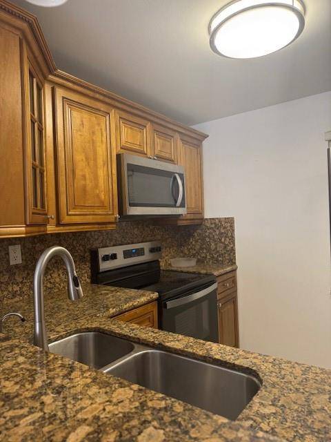 Tamarac, FL 33321,9091 Lime Bay Blvd #109