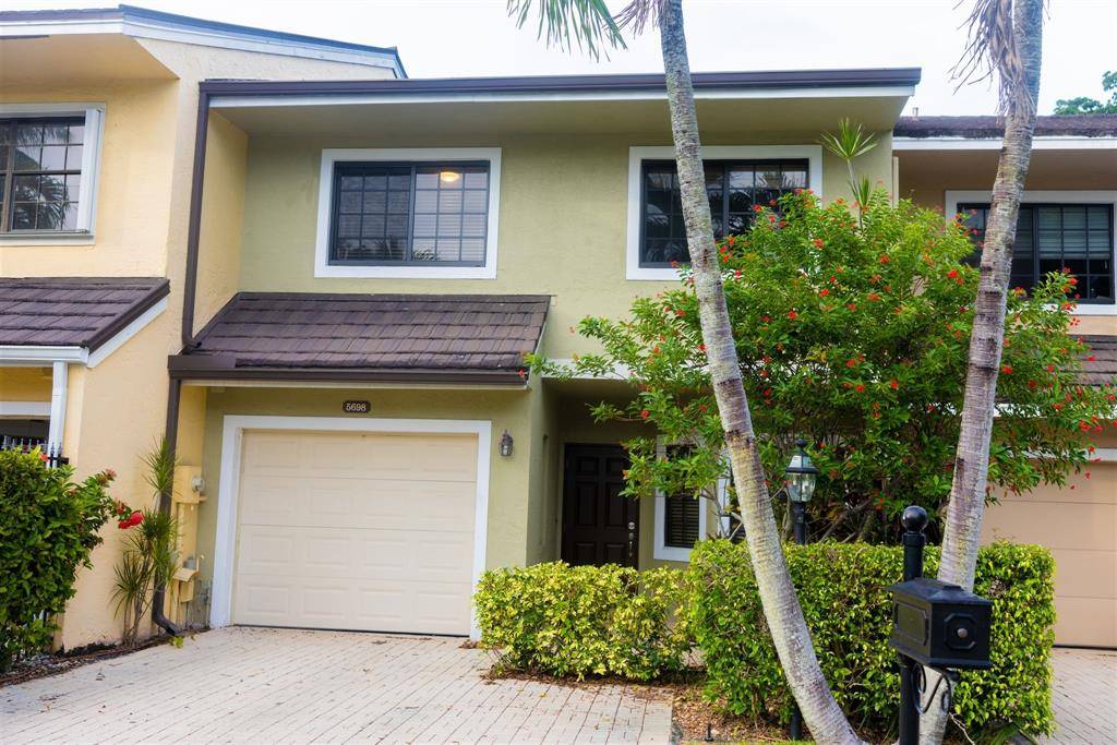 Boca Raton, FL 33433,5698 Santiago Cir #5698