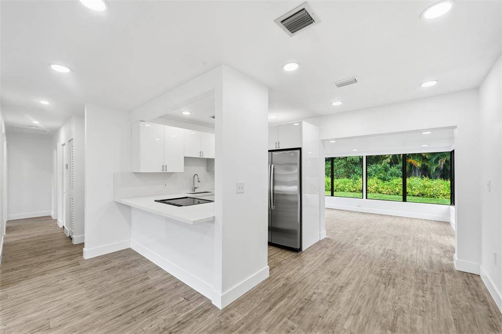 Fort Lauderdale, FL 33315,1812 SW 30th St