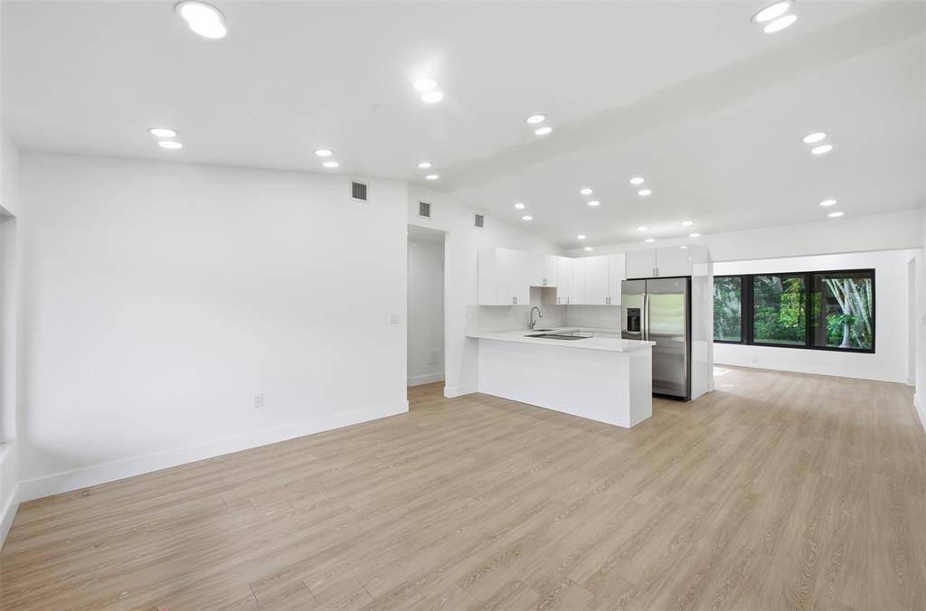 Fort Lauderdale, FL 33315,1824 SW 30th St