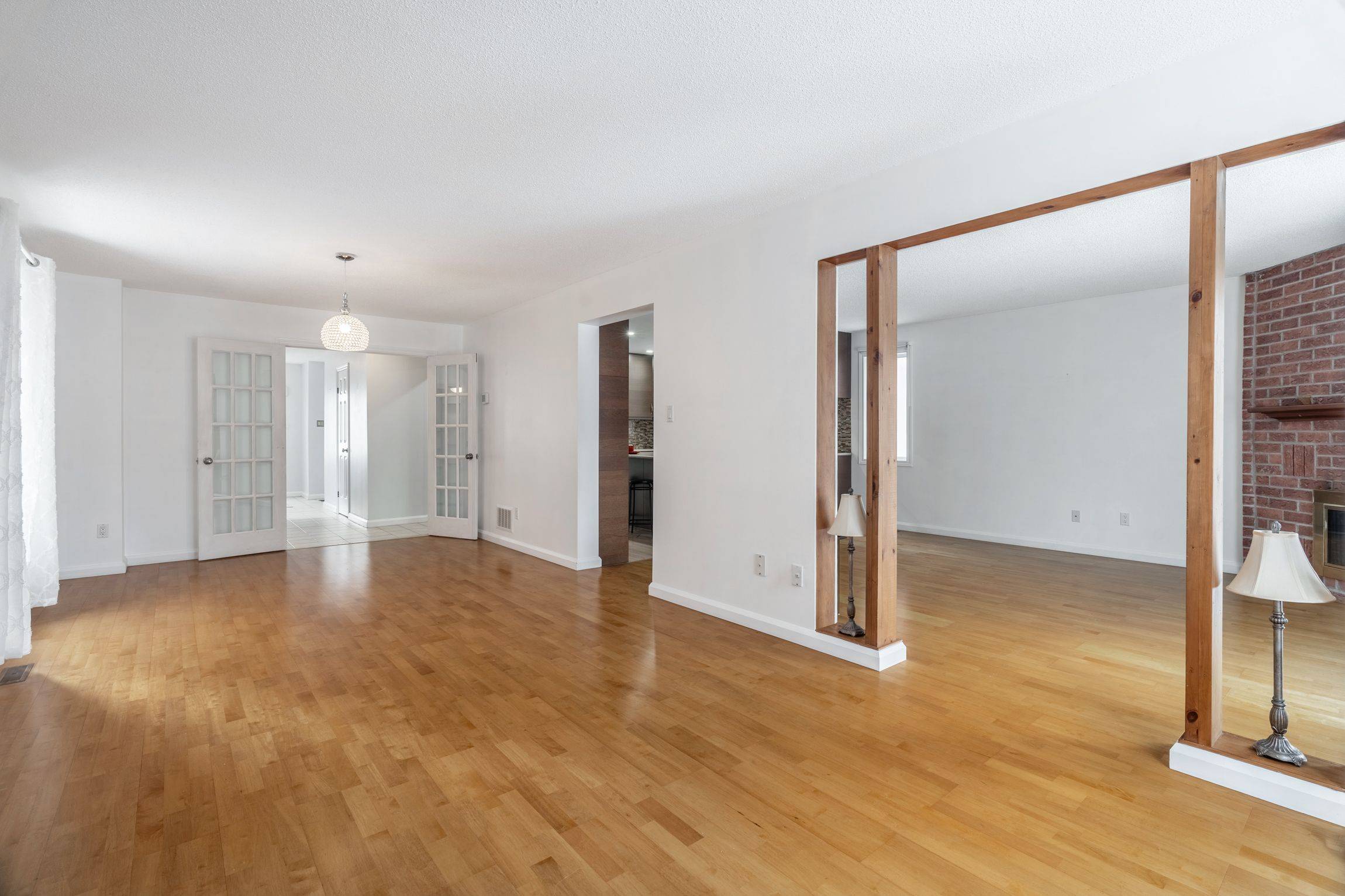 Mississauga, ON L5C 3R4,1329 Sweetbirch CRES