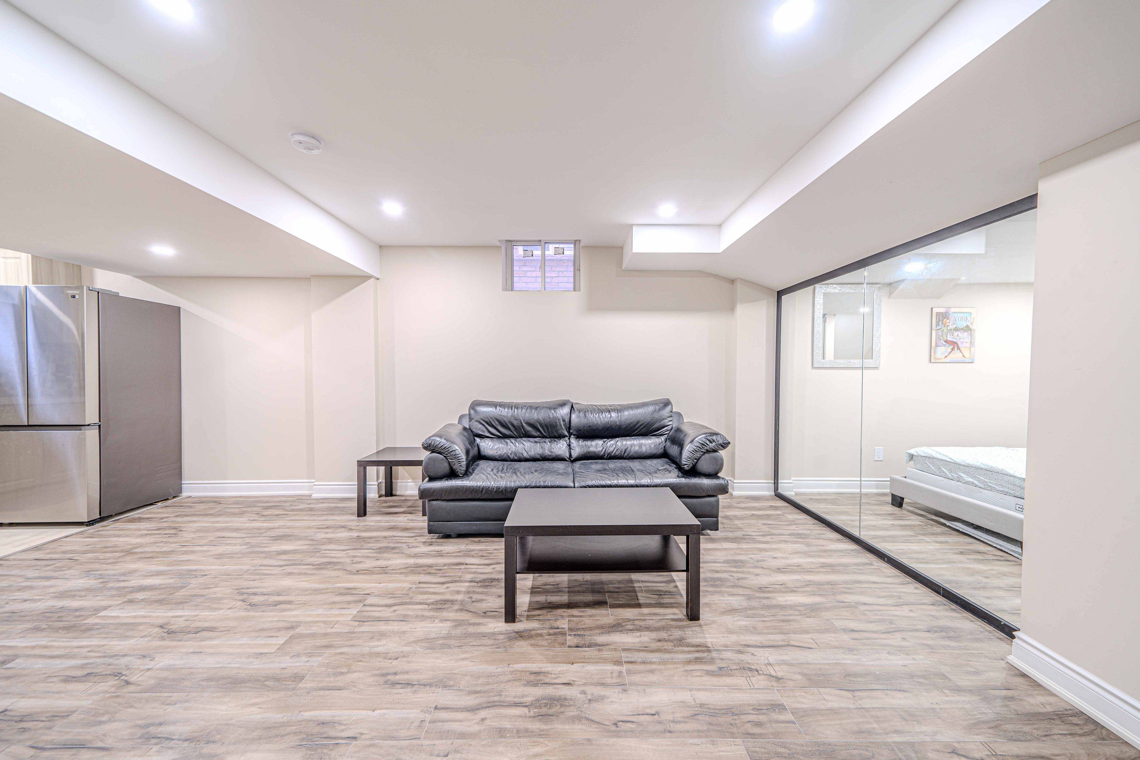 Mississauga, ON L5M 0E2,3145 Countess CRES #Bsmt