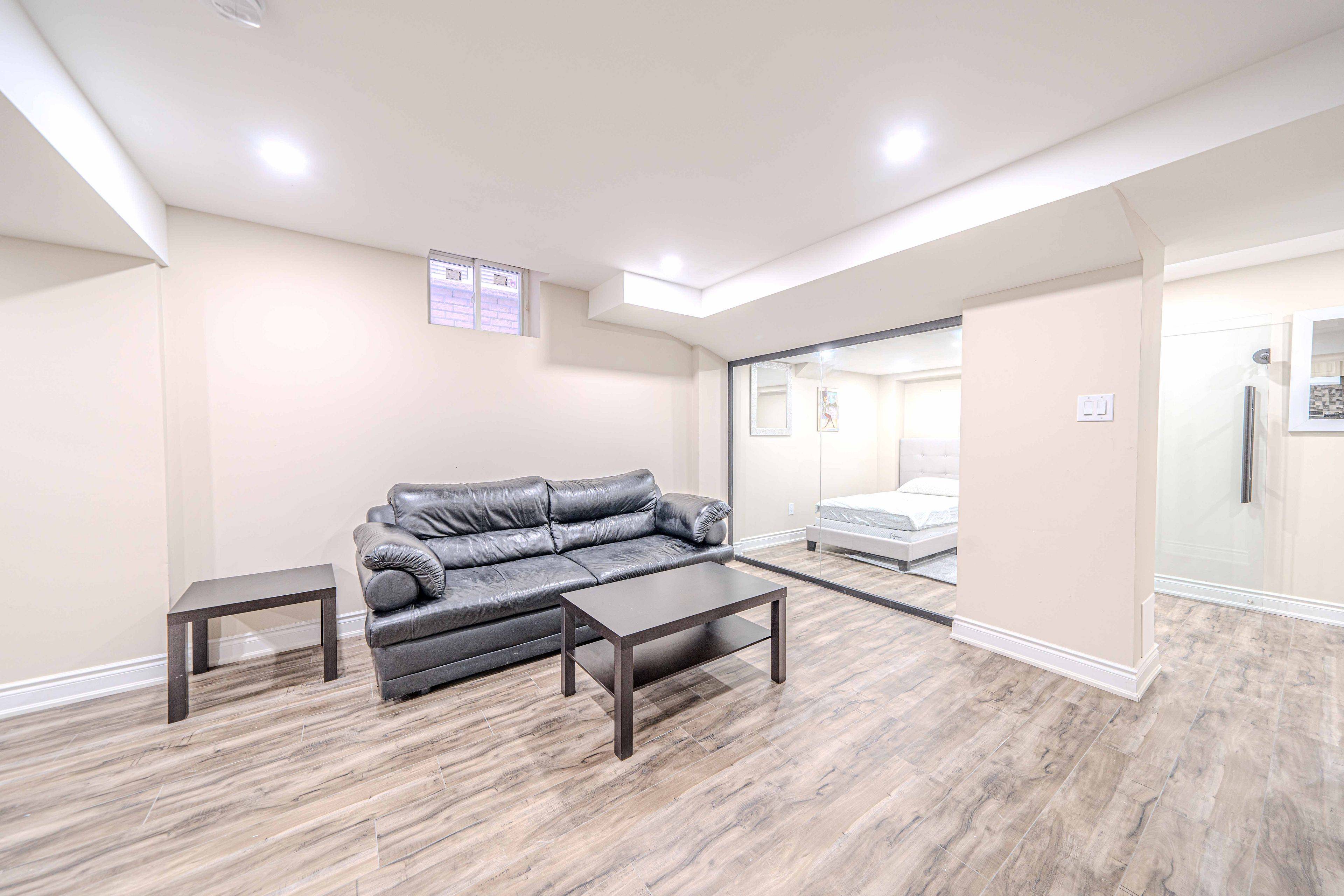 Mississauga, ON L5M 0E2,3145 Countess CRES #Bsmt