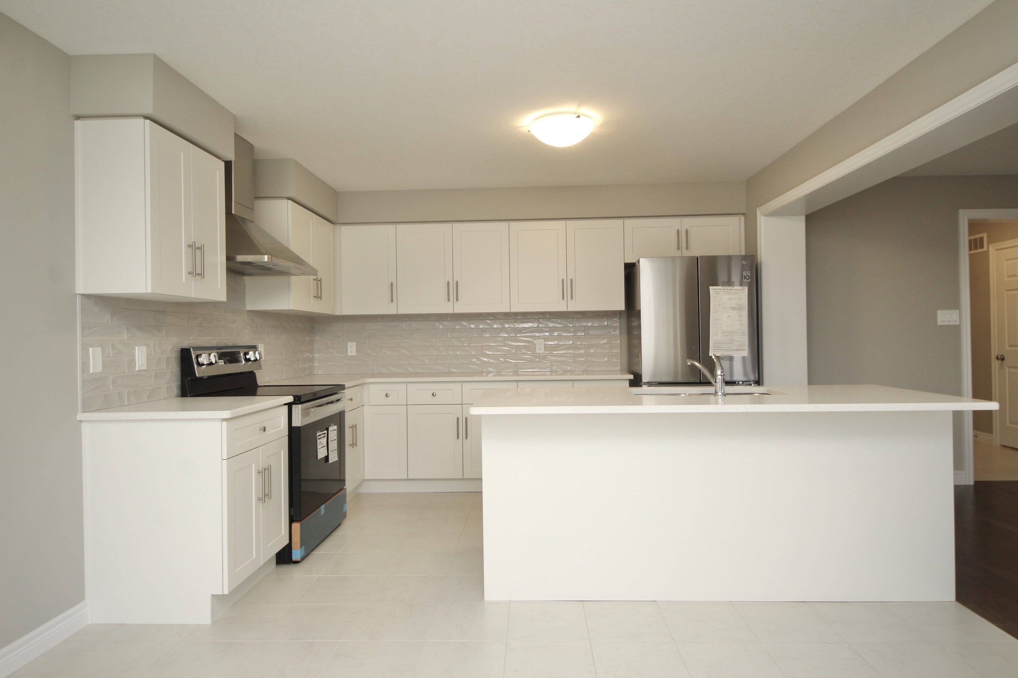 Kitchener, ON N2A 0J7,2 Crosswinds DR