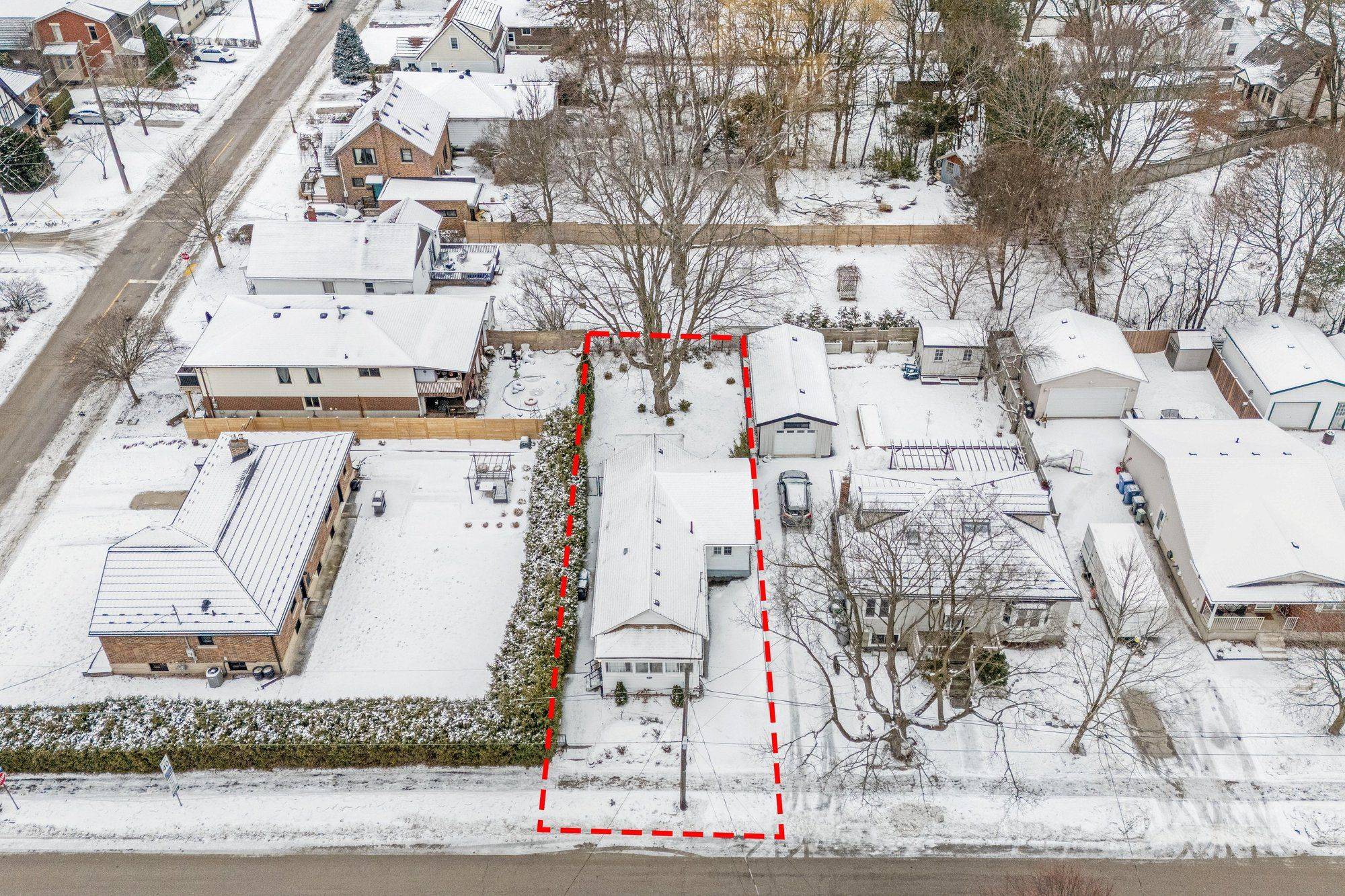 Guelph, ON N1E 4M9,14 Laurine AVE