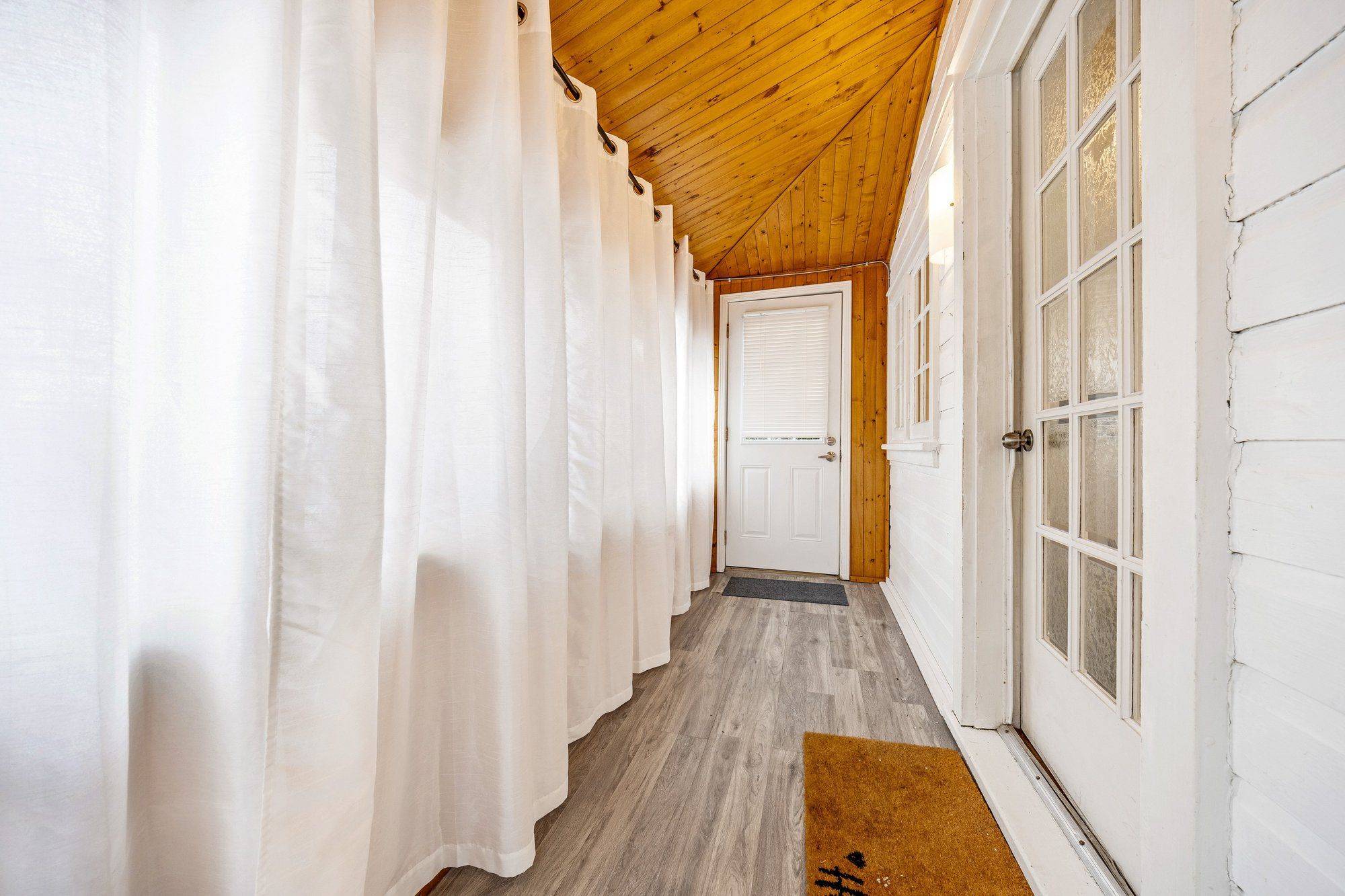 Guelph, ON N1E 4M9,14 Laurine AVE