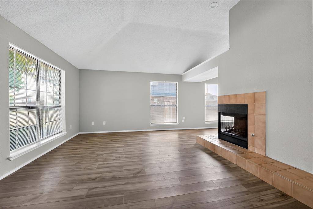 Desoto, TX 75115,904 Breckenridge Drive