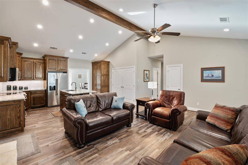 Mabank, TX 75147,111 Bexar Street