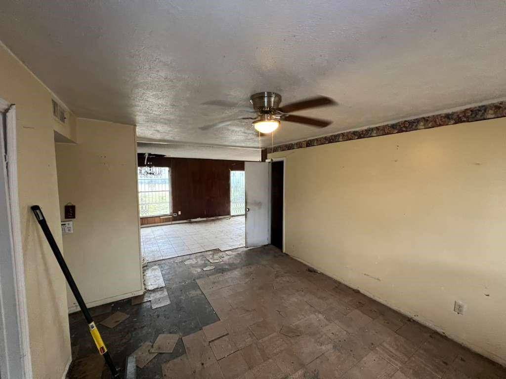 Dallas, TX 75217,6526 Oleta Drive