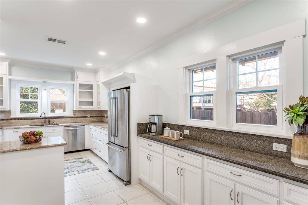 Fort Worth, TX 76107,1204 Virginia Place