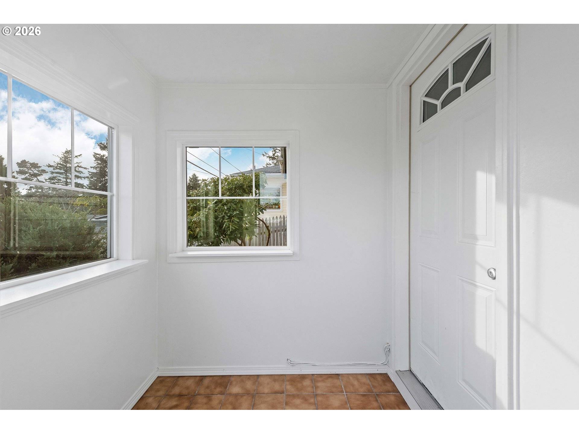 Coos Bay, OR 97420,1326 LAKESHORE DR