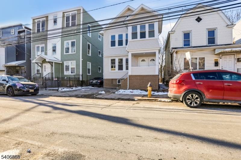 Newark City, NJ 07106,67 Brookdale Ave