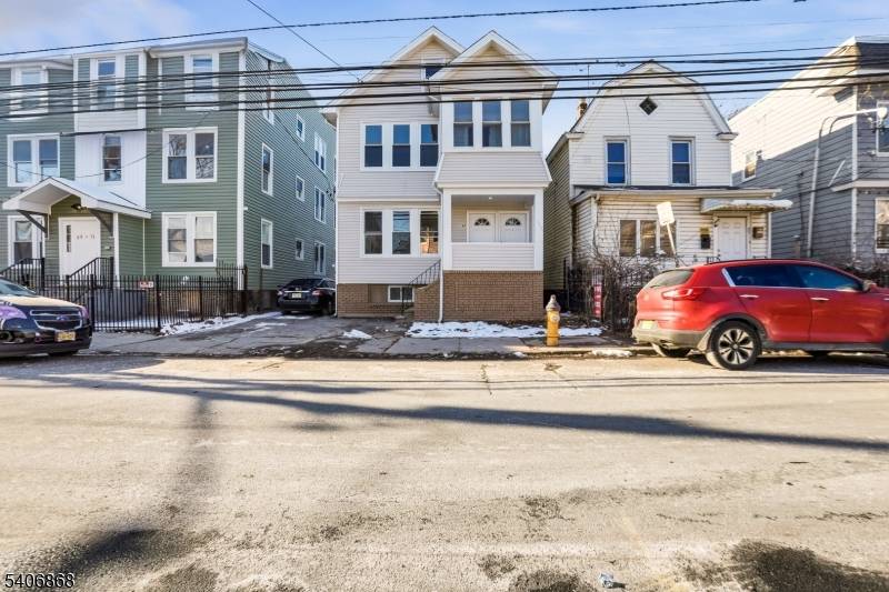 Newark City, NJ 07106,67 Brookdale Ave
