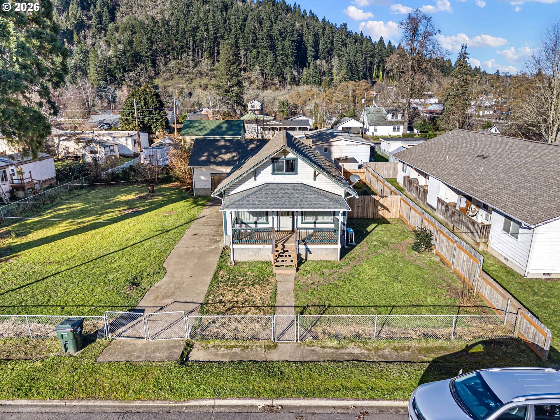 430 DIVISION AVE, Drain, OR 97435