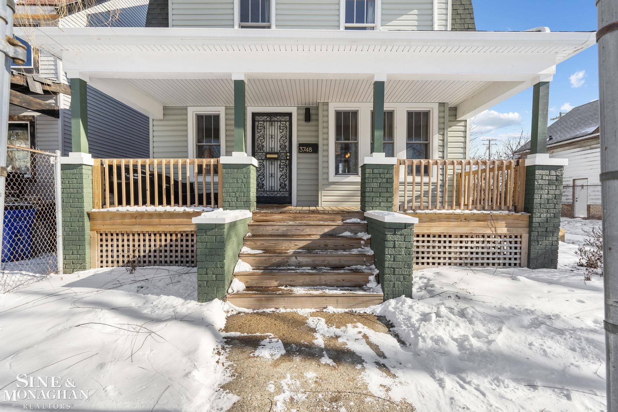 Detroit, MI 48214,3748 Burns ST