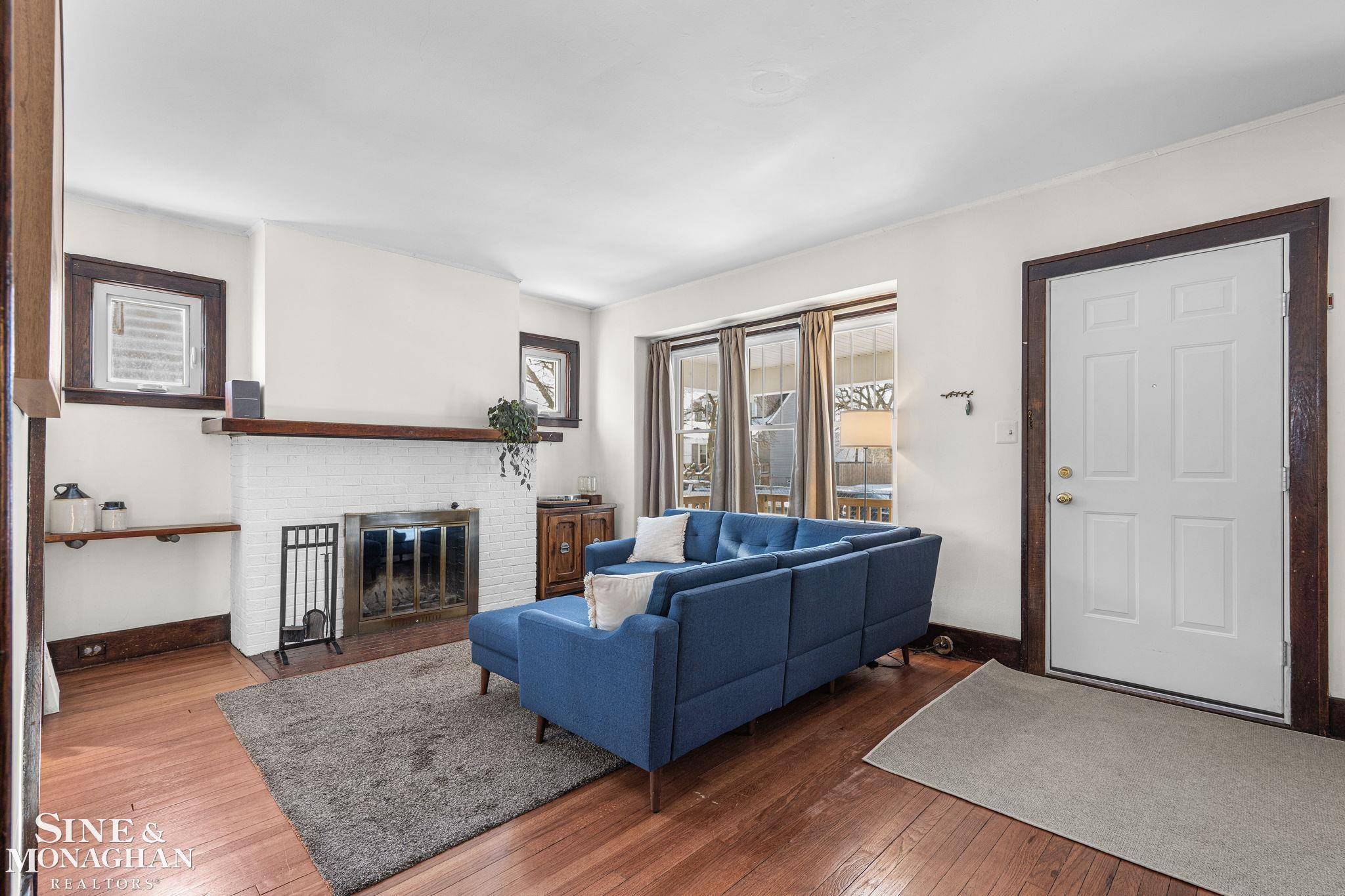 Detroit, MI 48214,3748 Burns ST