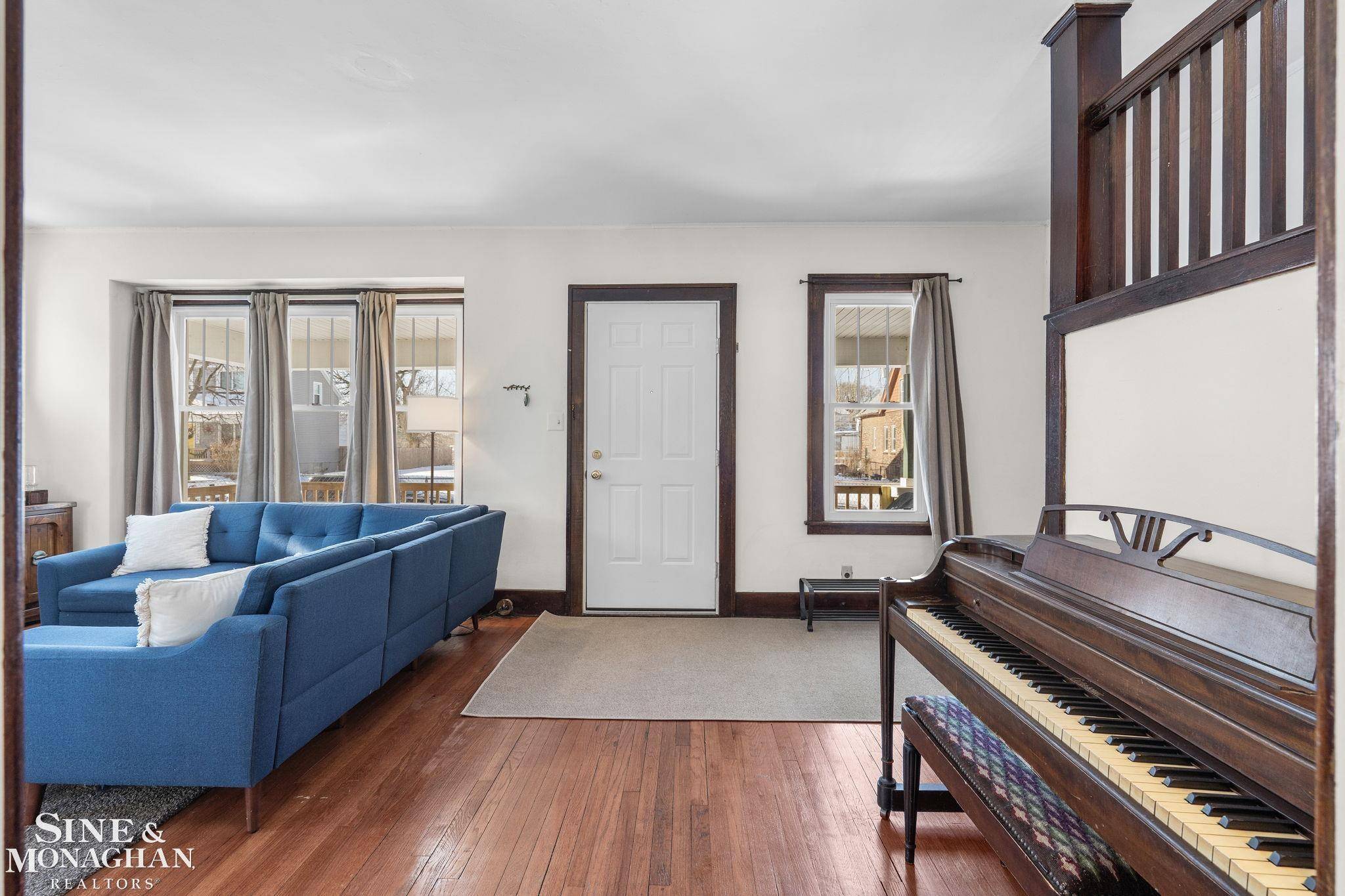 Detroit, MI 48214,3748 Burns ST