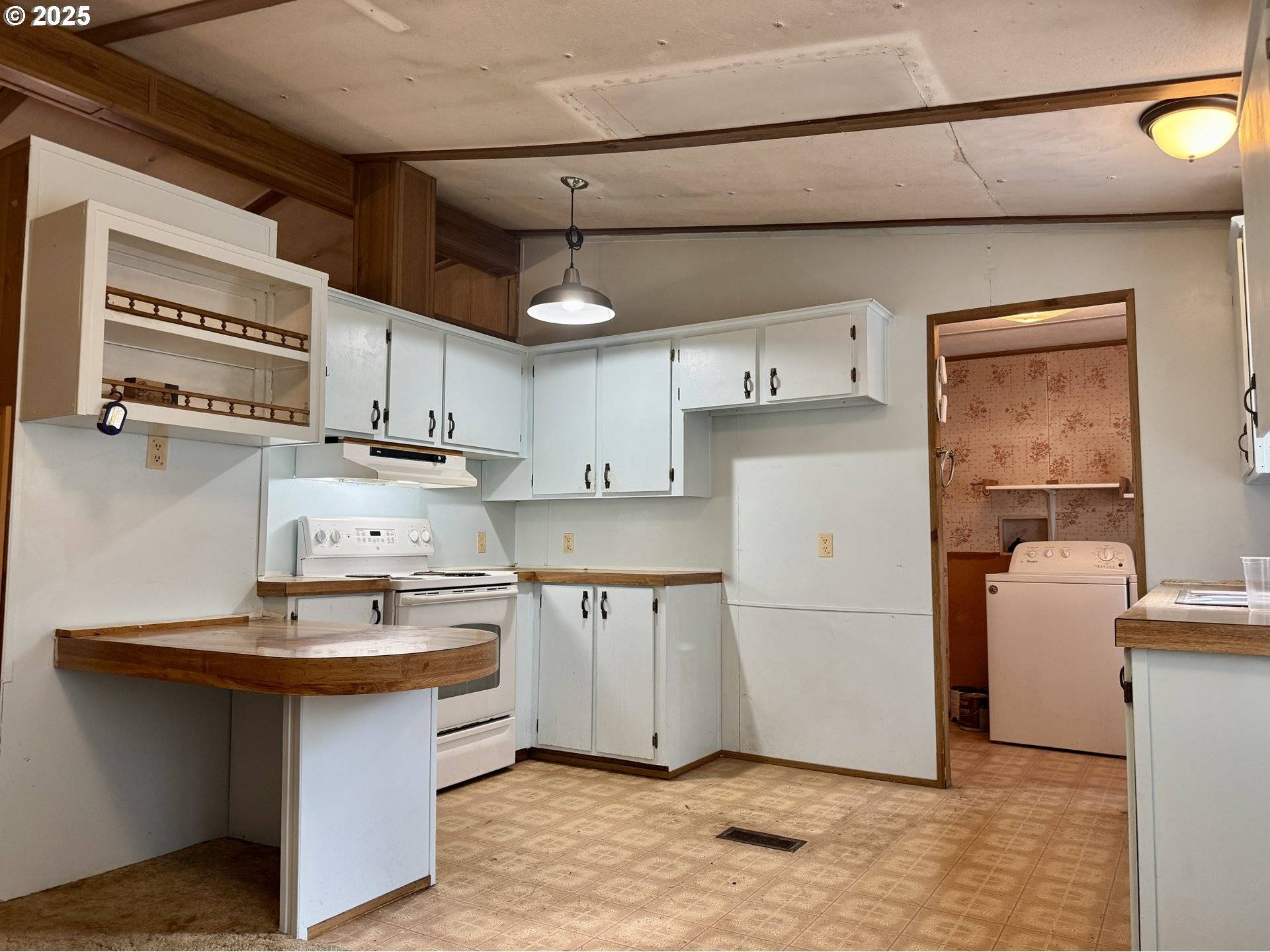 2263 CANYONVILLE RIDDLE RD, Riddle, OR 97469