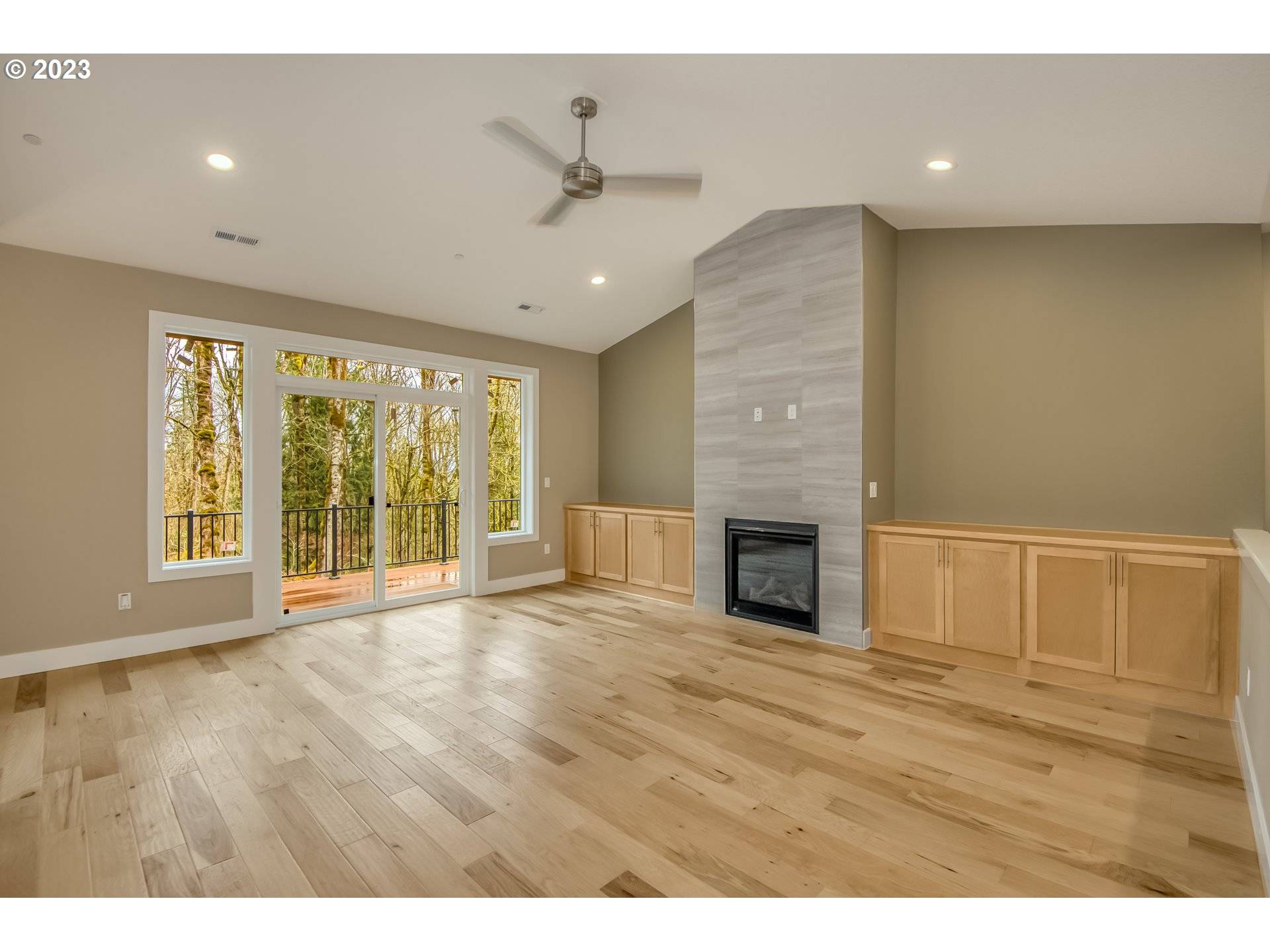 Portland, OR 97236,8126 SE 145th CT