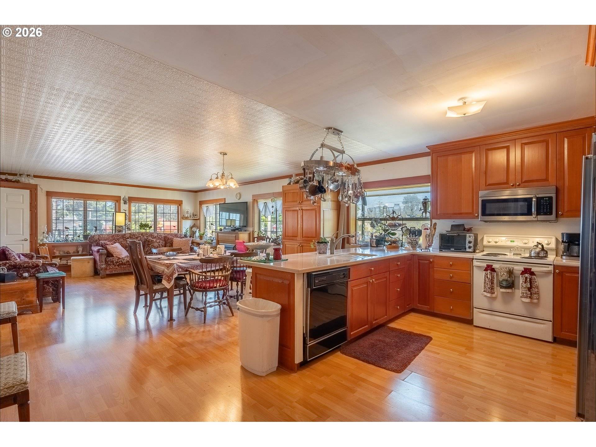 Florence, OR 97439,1130 QUINCE ST