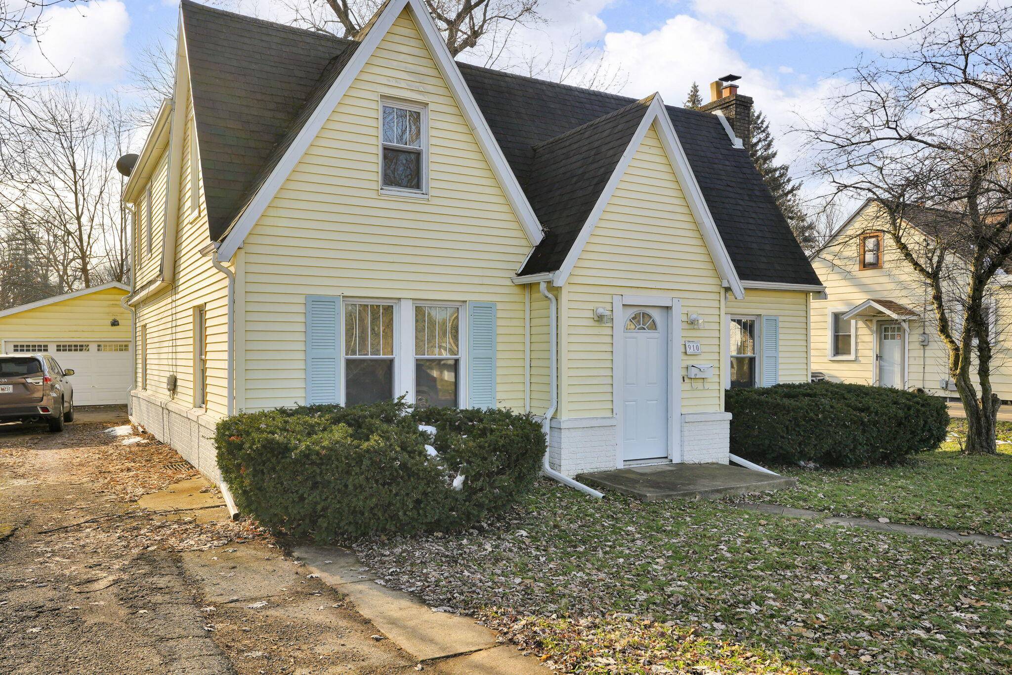 Kalamazoo, MI 49001,910 Miller RD