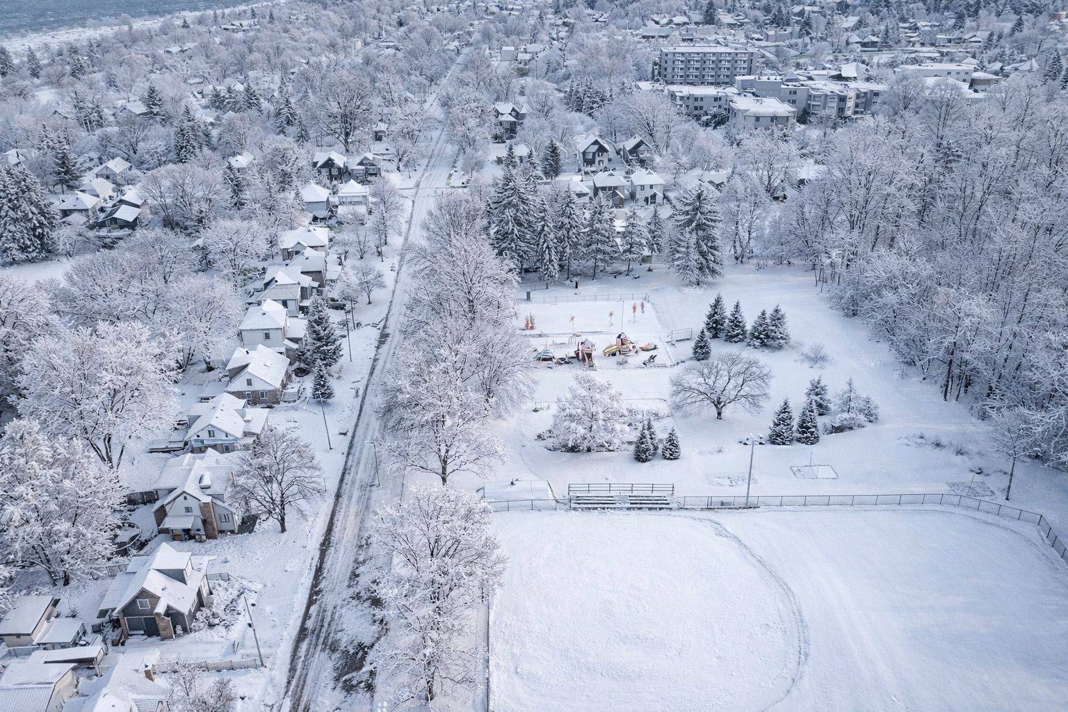 Barrie, ON L4N 2T6,25 Holgate ST