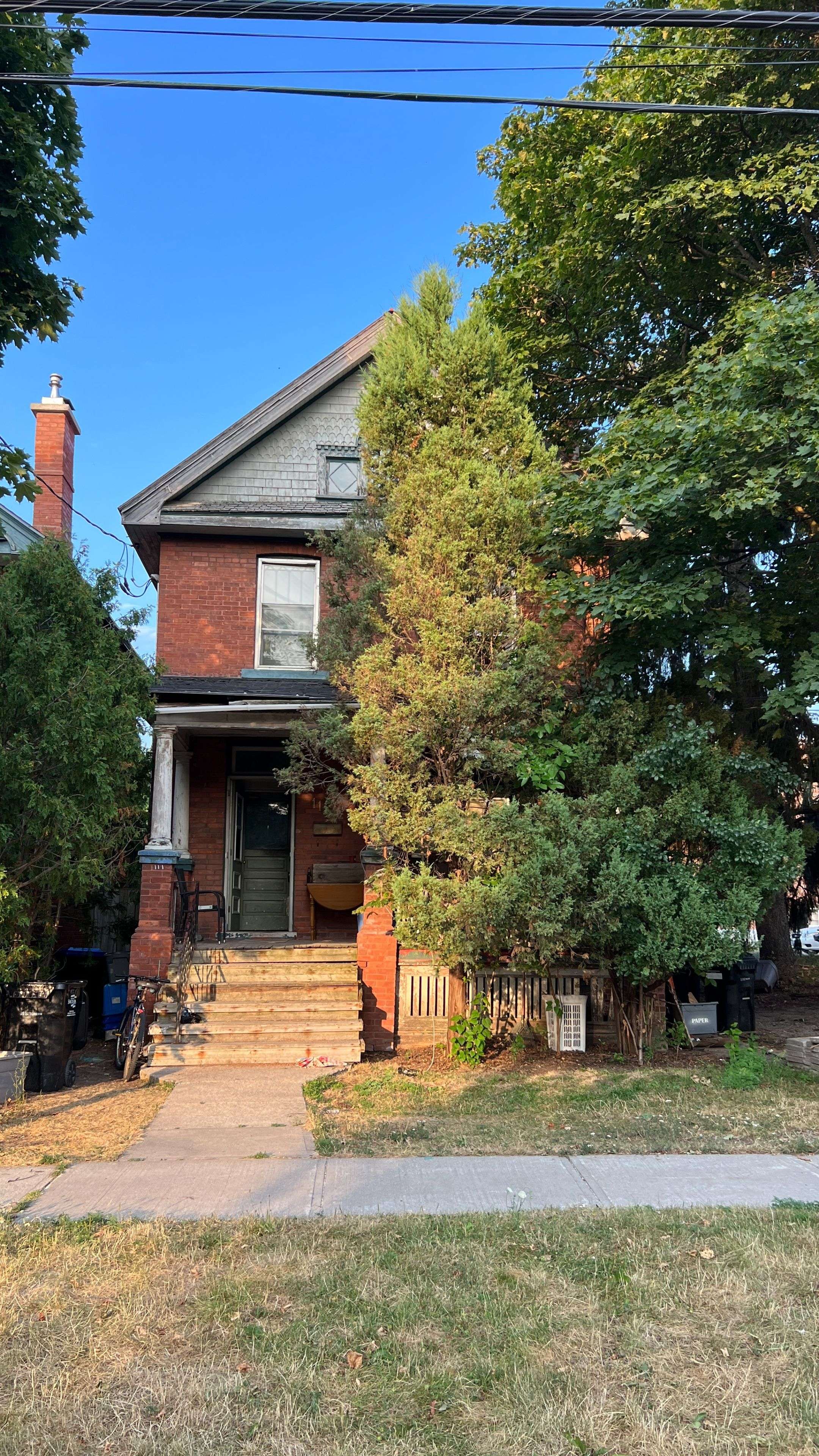 Collingwood, ON L9Y 2T2,111 BEECH ST