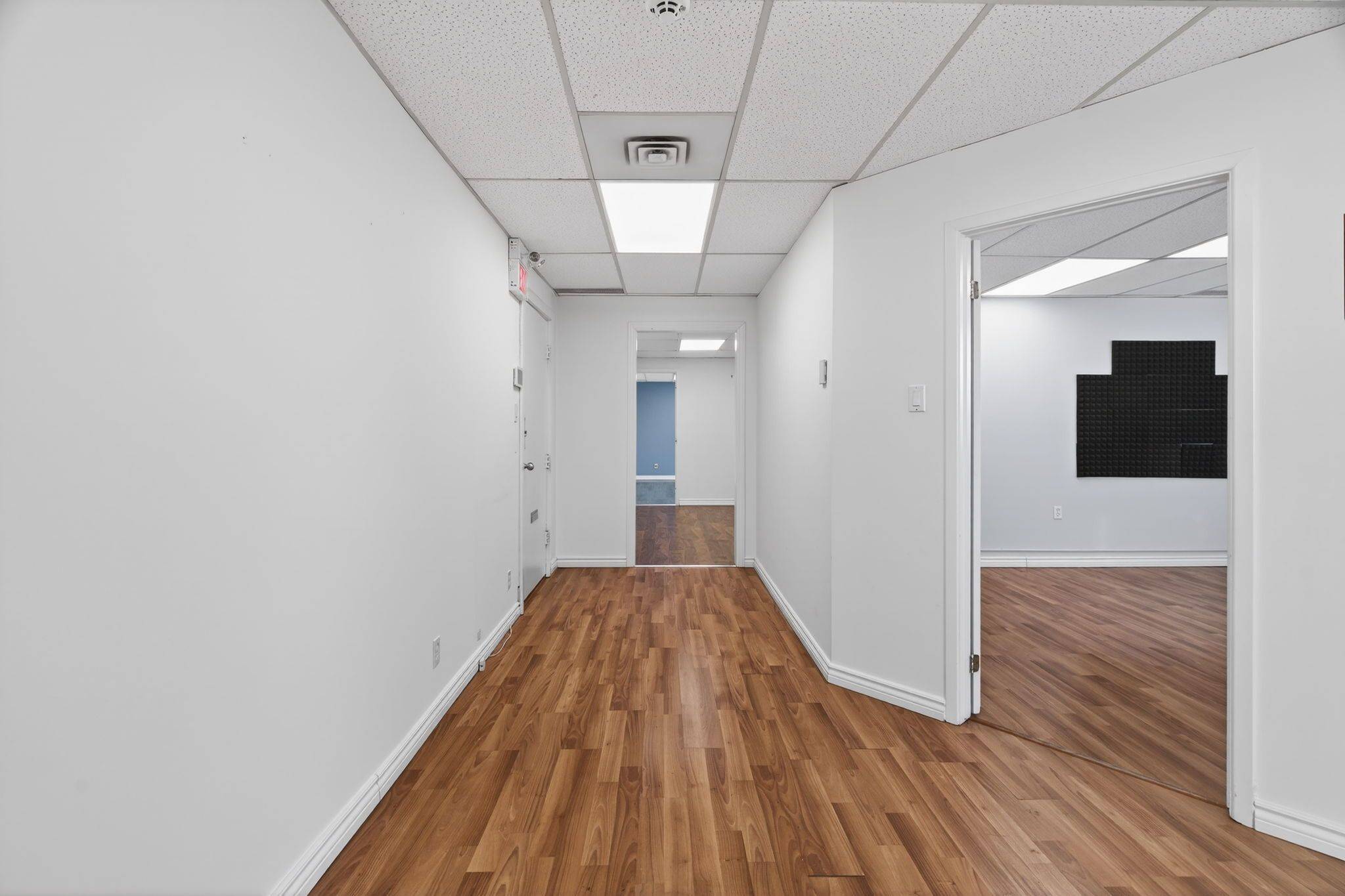 Oakville, ON L6J 1N6,260 Church ST #203