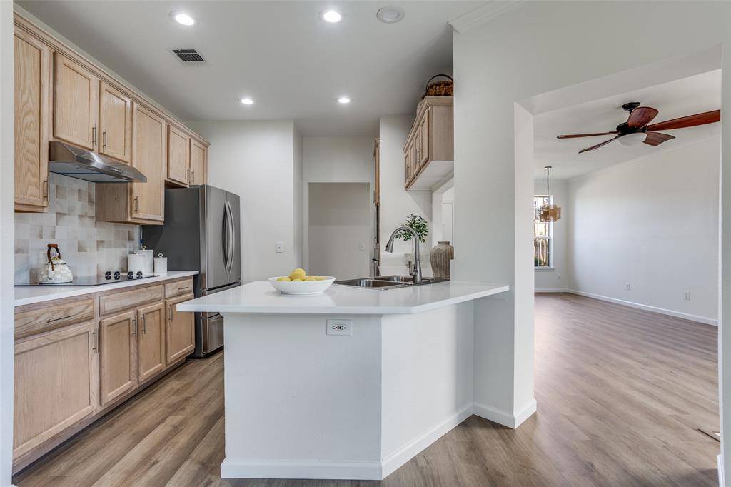 Plano, TX 75093,5816 Window Rock Drive