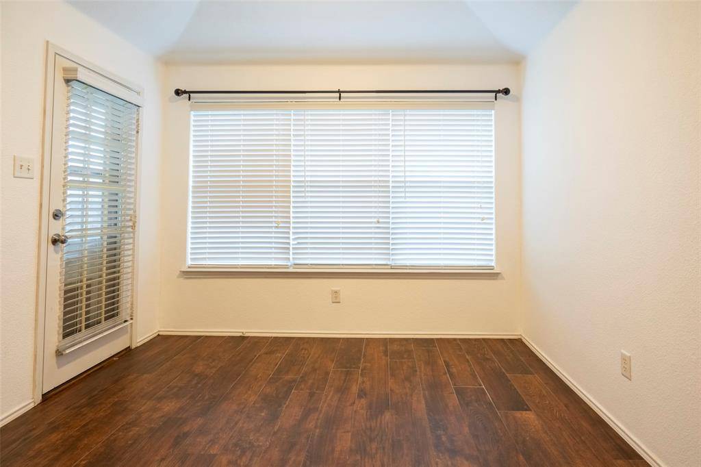 Burleson, TX 76028,908 Chestnut Avenue