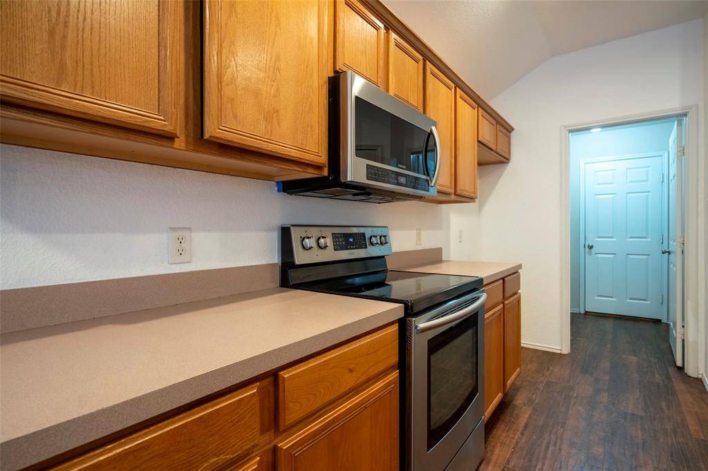 Burleson, TX 76028,908 Chestnut Avenue