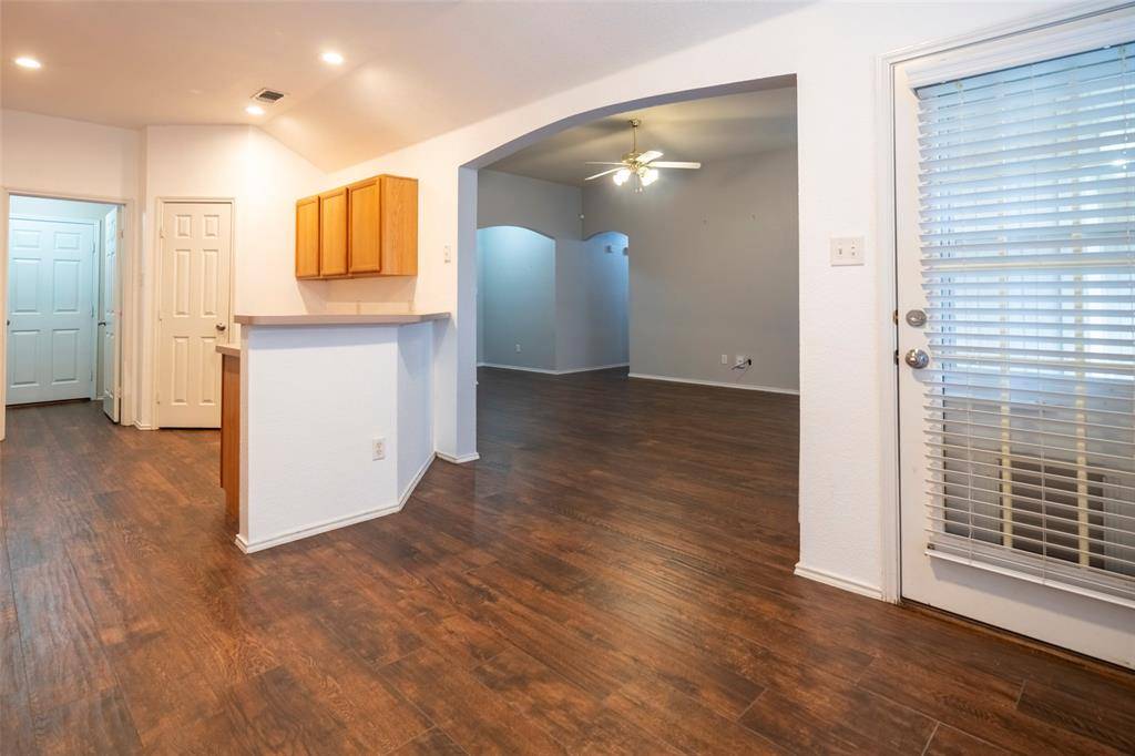 Burleson, TX 76028,908 Chestnut Avenue