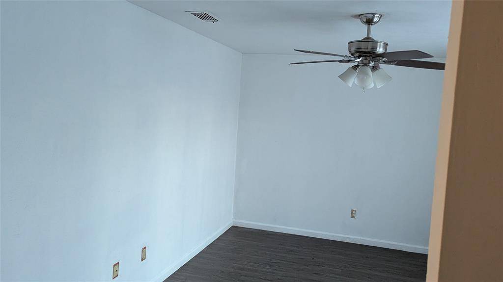 Euless, TX 76039,210 Sixpence Lane