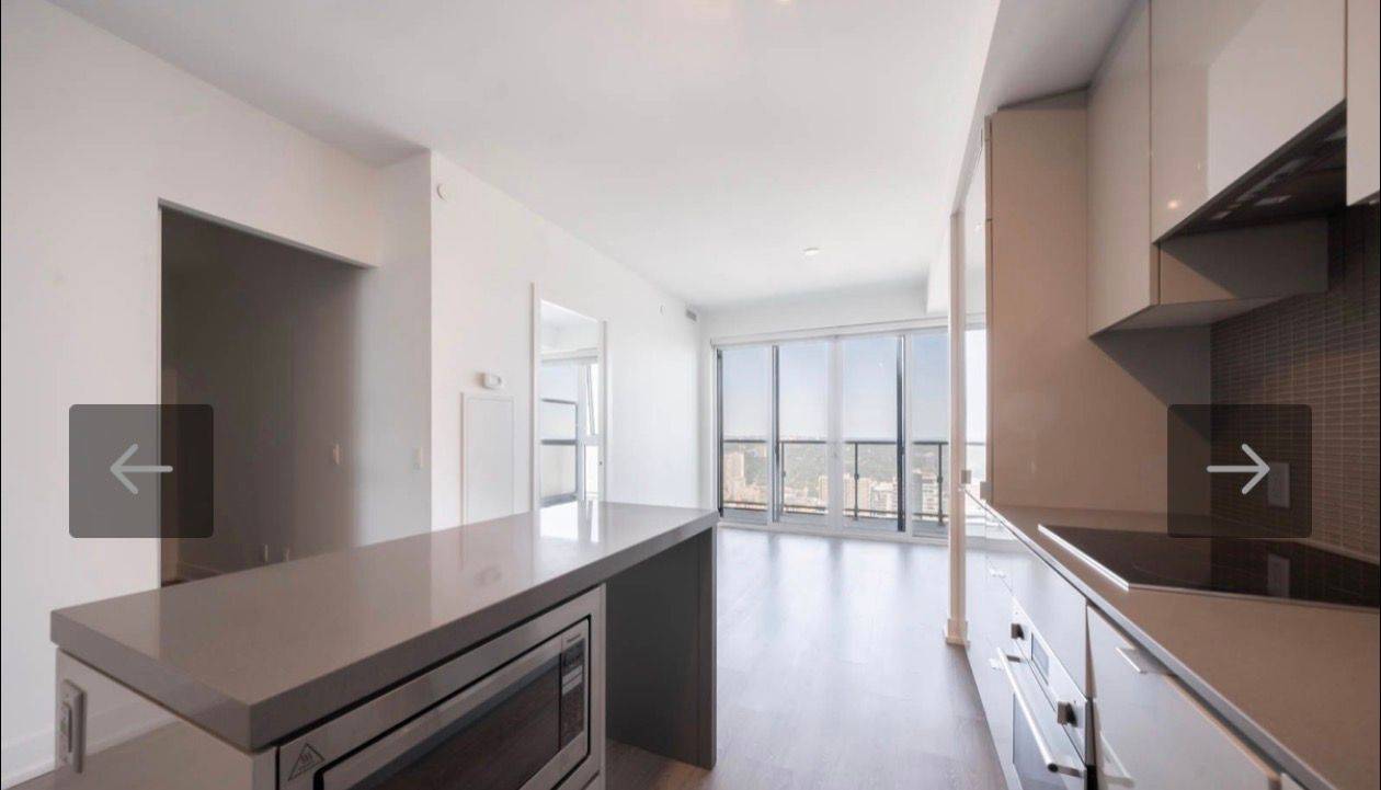 Toronto C01, ON M4Y 0E9,7 Grenville ST E #5206