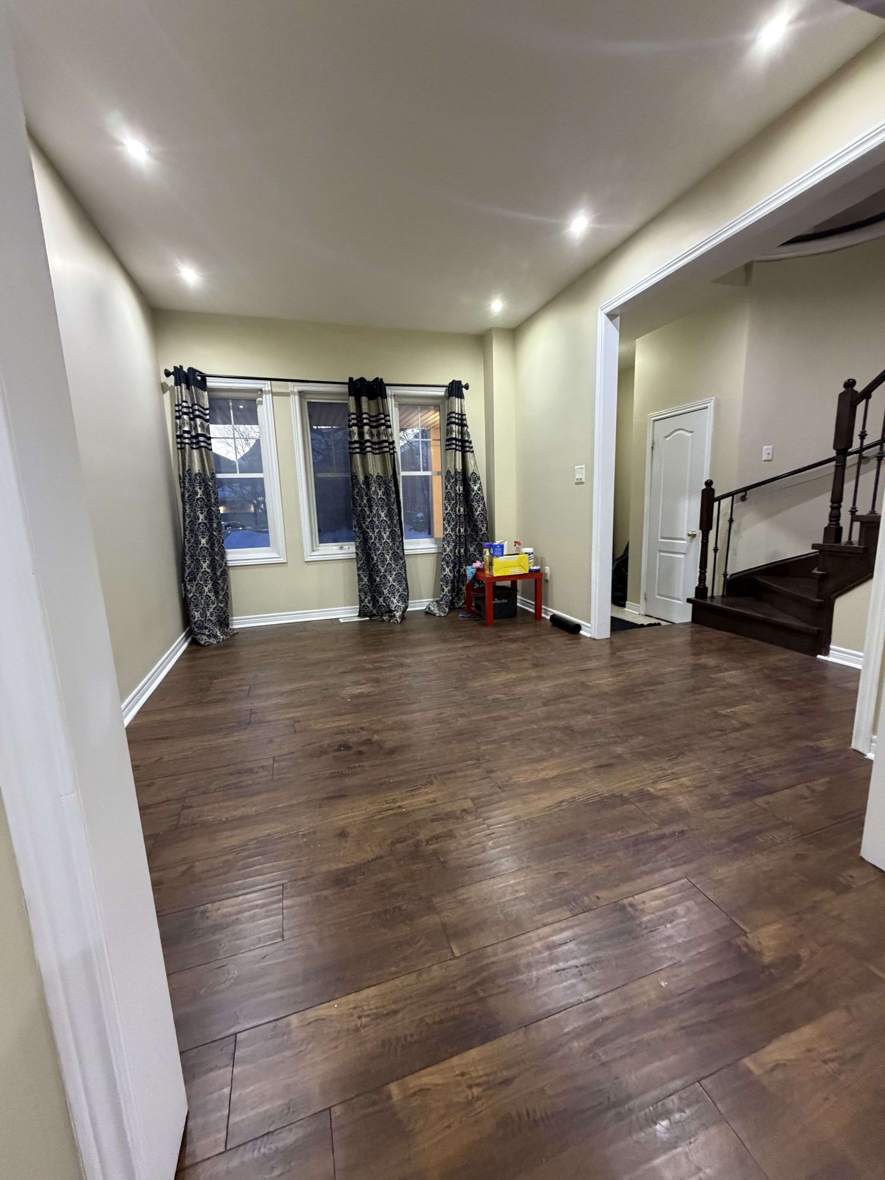 Brampton, ON L6V 4T1,15 Tailfin RD