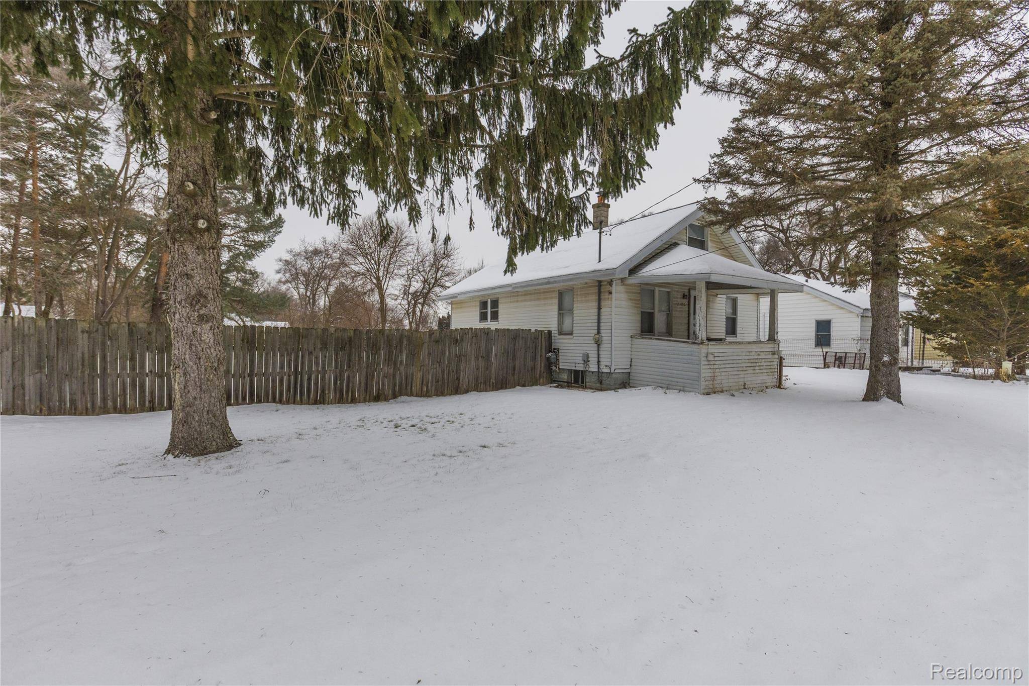 Clio, MI 48420,11493 Dexter ST