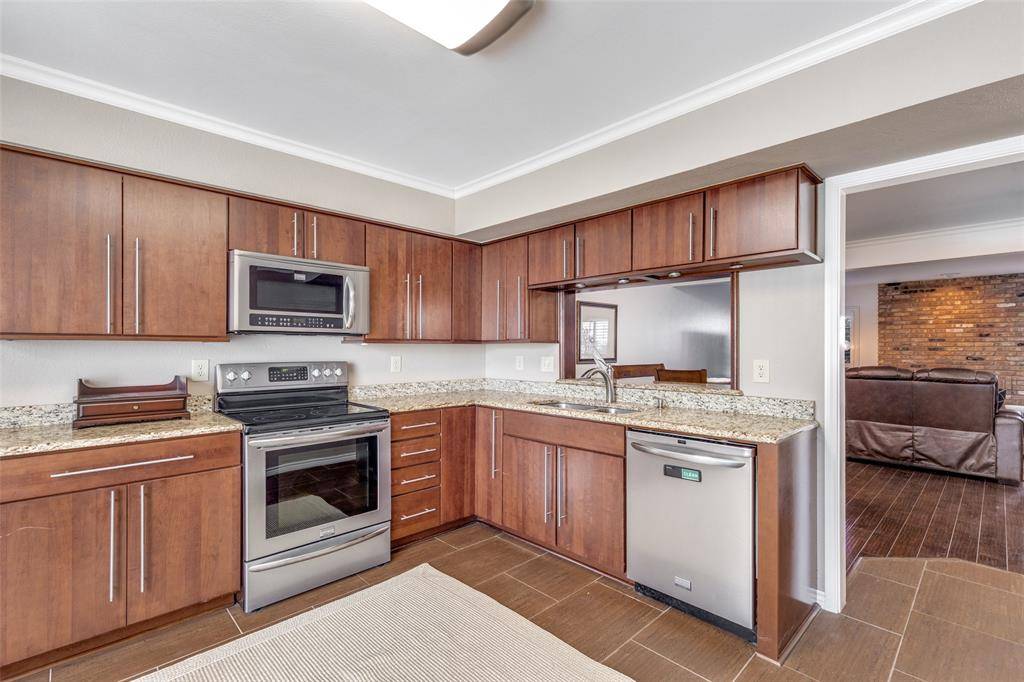 Dallas, TX 75248,15151 Berry Trail #K1211