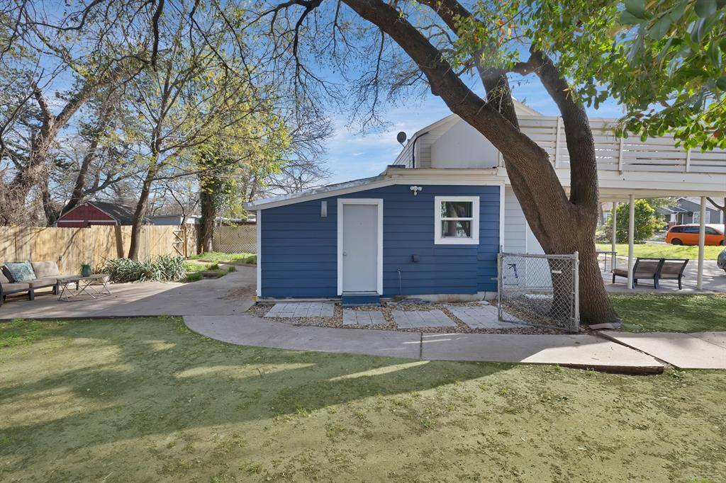 Dallas, TX 75208,928 S Windomere Avenue #B