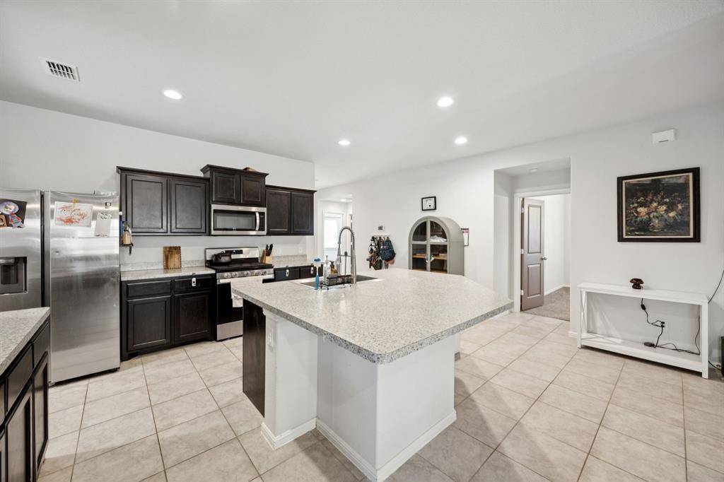 Justin, TX 76247,1148 Loomis Trail