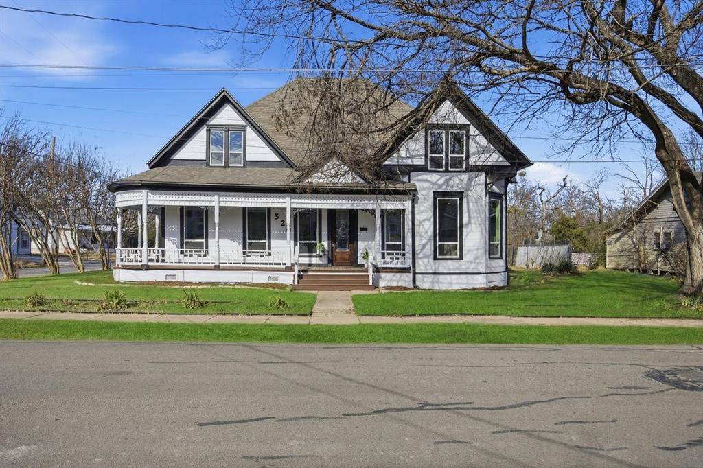 Bonham, TX 75418,520 W 9th Street