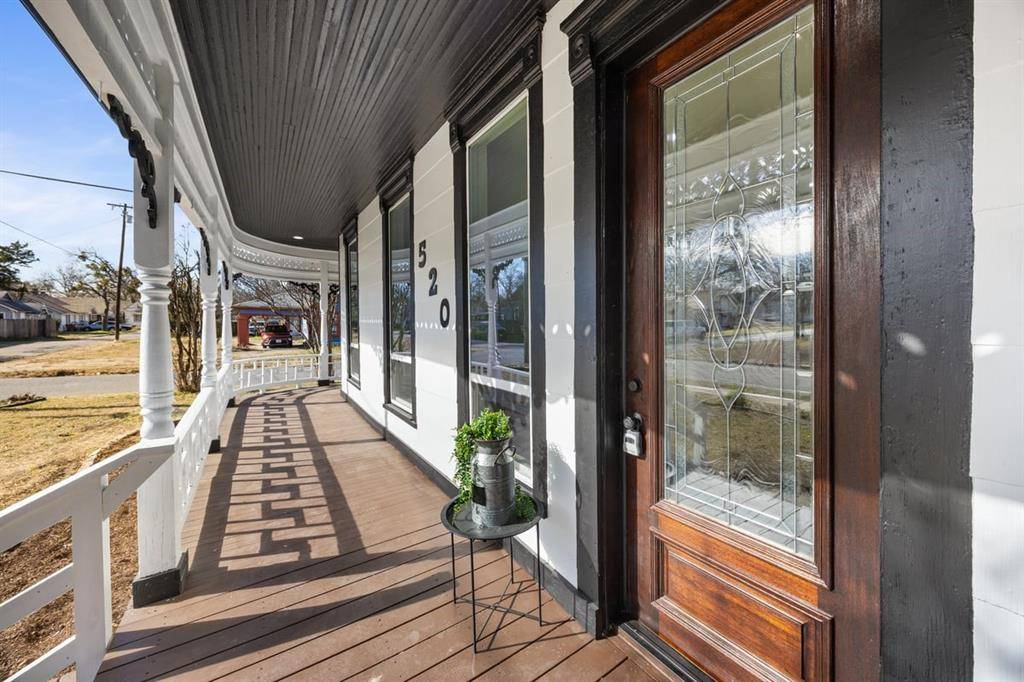 Bonham, TX 75418,520 W 9th Street