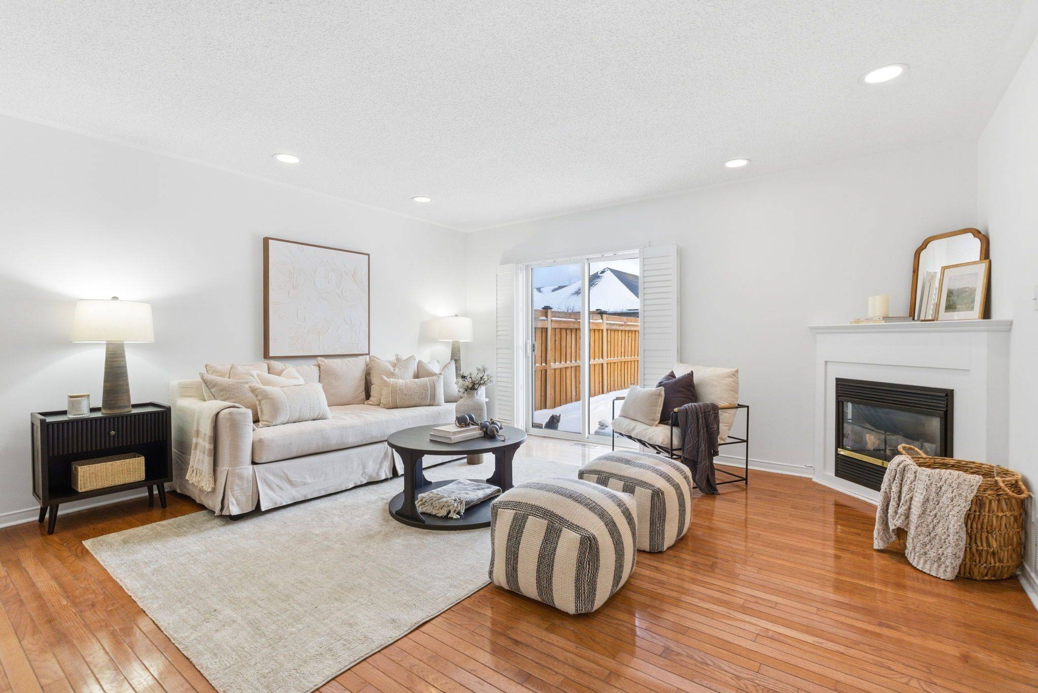 Whitby, ON L1R 2X8,9 James Rowe DR