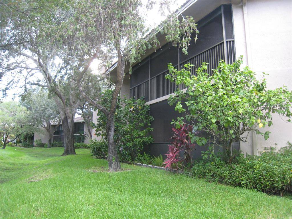 Coral Springs, FL 33071,9501 NW 2ND PL #3-A