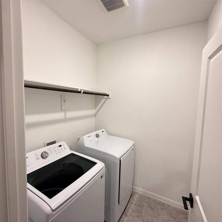 Irving, TX 75063,9943 Hennings Street