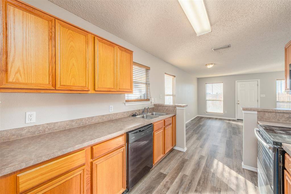 Fort Worth, TX 76133,7550 Kings Trail