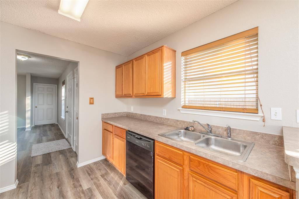 Fort Worth, TX 76133,7550 Kings Trail