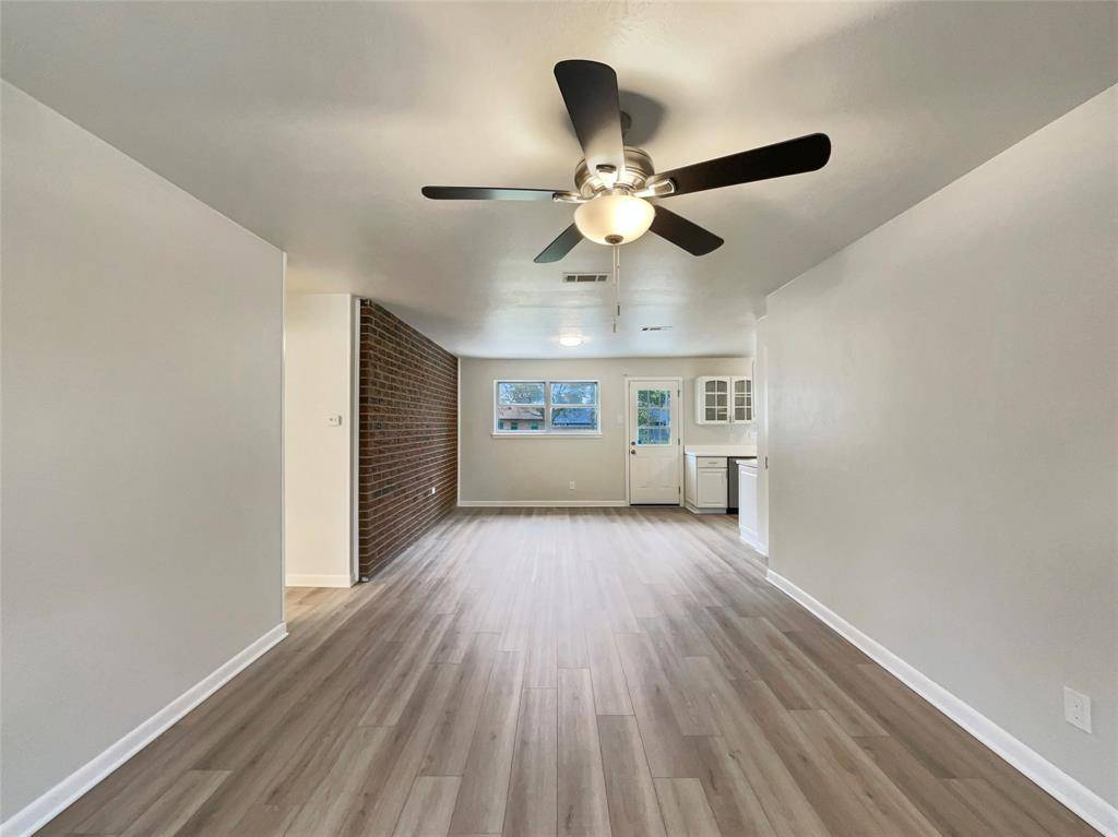 Saginaw, TX 76179,363 Opal Court