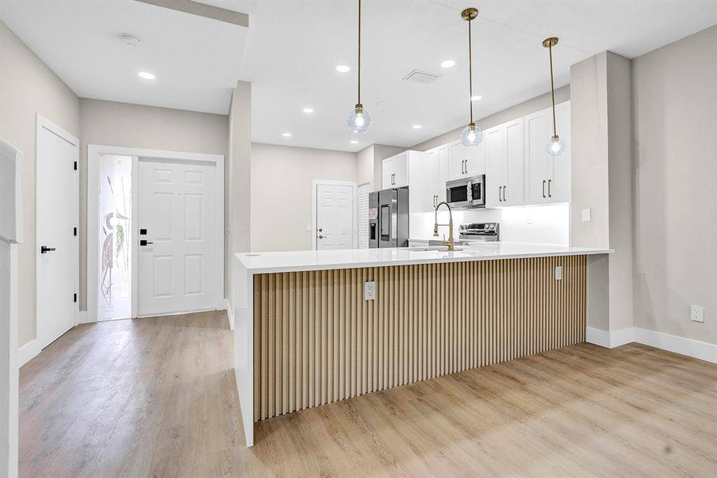 Boca Raton, FL 33433,6366 Longboat Lane #G104